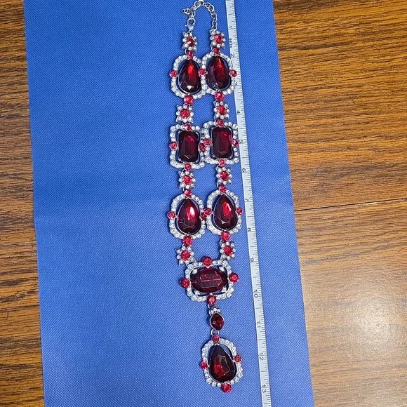 Chunky Red Stone Neclace - Picture 2 of 3